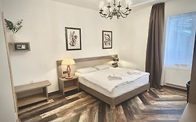 Oh Apartments & Rooms
